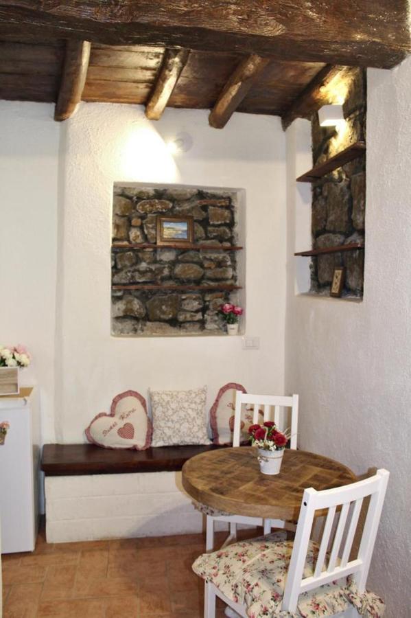 Torre Iolanda Bed and Breakfast Campagnano Di Roma Exteriör bild